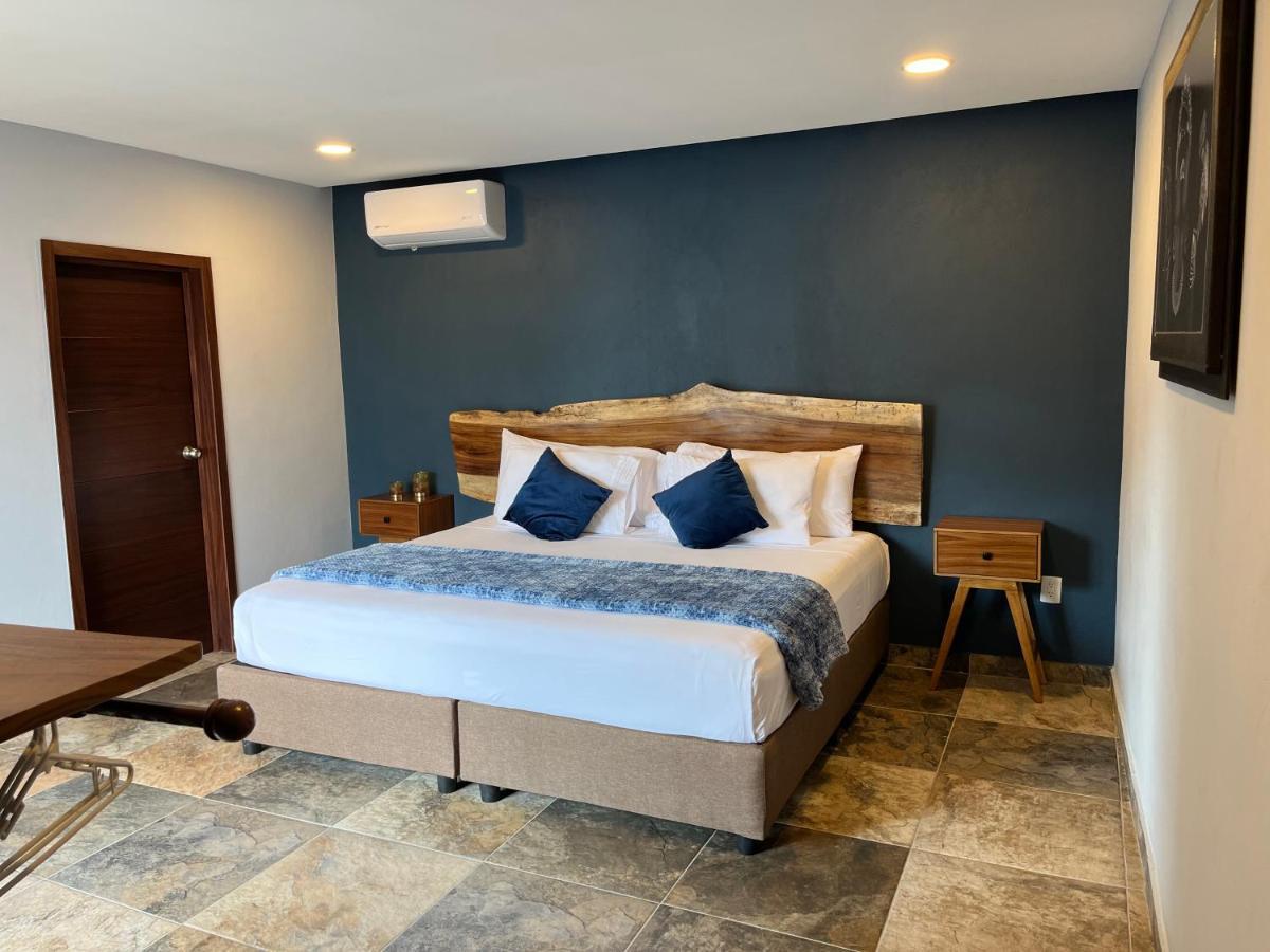 טקילה Hotel La Bikina מראה חיצוני תמונה