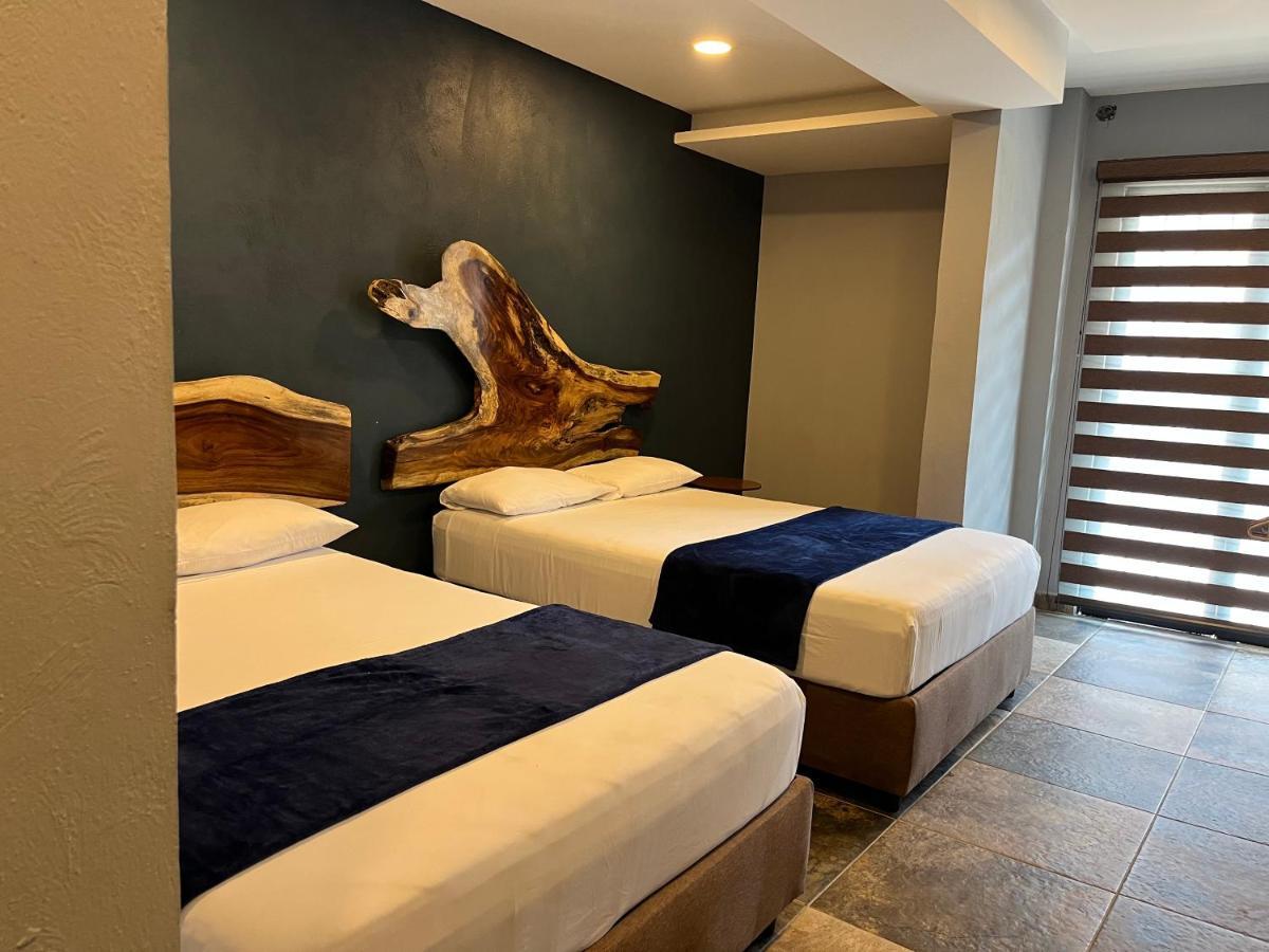 טקילה Hotel La Bikina מראה חיצוני תמונה